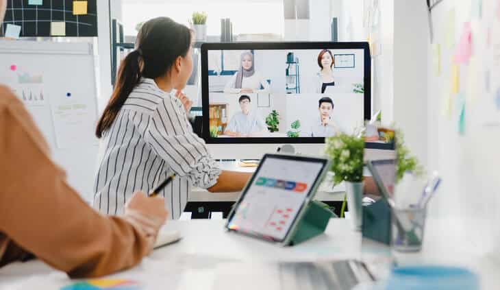 make training video - watching a training video